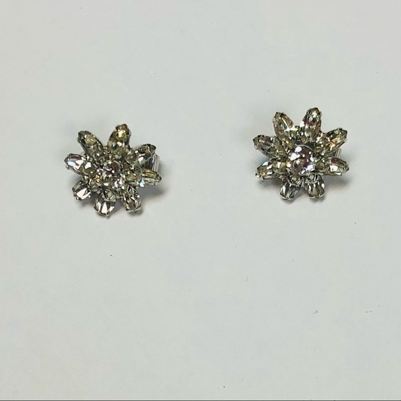 VINTAGE WEISS RHINESTONE EARRINGS - Picture 2 of 9